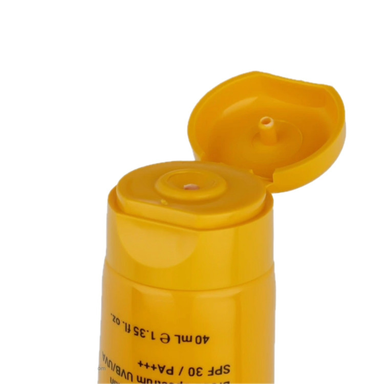 5 ضد آفتاب و ضد لک بی رنگ مناسب پوست خشک و معمولی لافارر SPF30