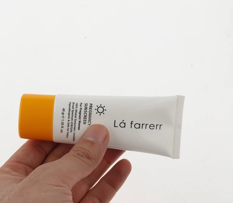 کرم ضد آفتاب مینرال و بارداری لافارر SPF40